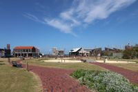 Hafen mit Wasserspielplatz